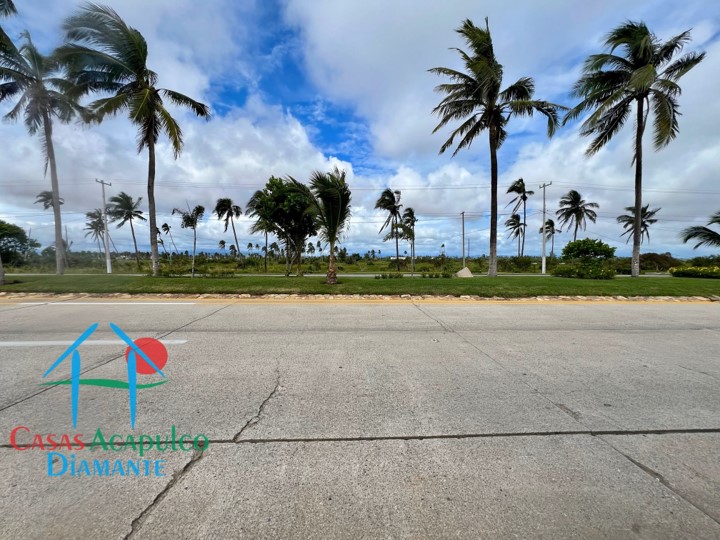 Terreno Barra Vieja Lote de playa 2A - Vista hacia y desde el lote 1 Terreno Barra Vieja Lote de playa 2A - Vista hacia y desde el lote 1